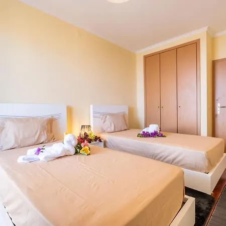 Gracy At Garajau Апартаменты